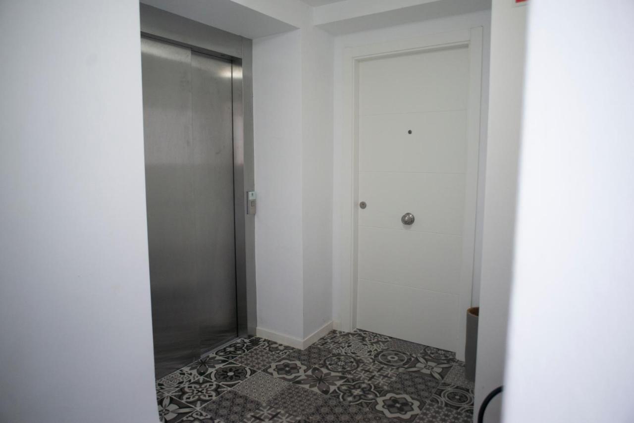 Apartamento El Tanguillo Little Apartments カディス エクステリア 写真